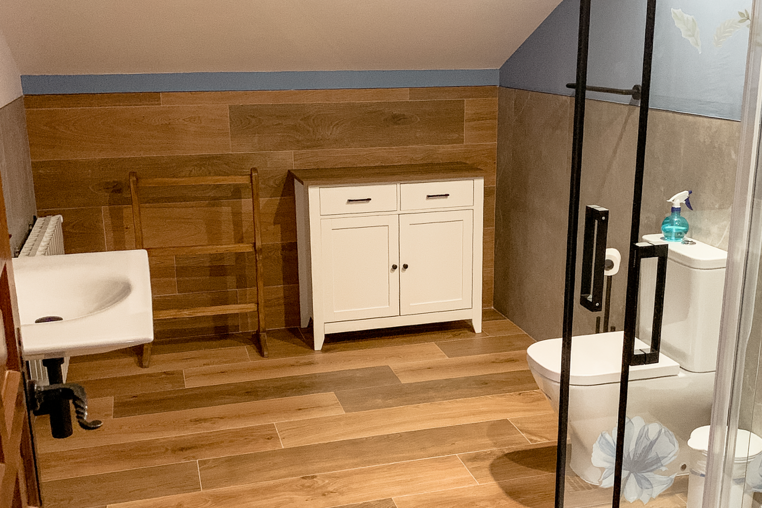 SVGCasa rural doble sup21 baño